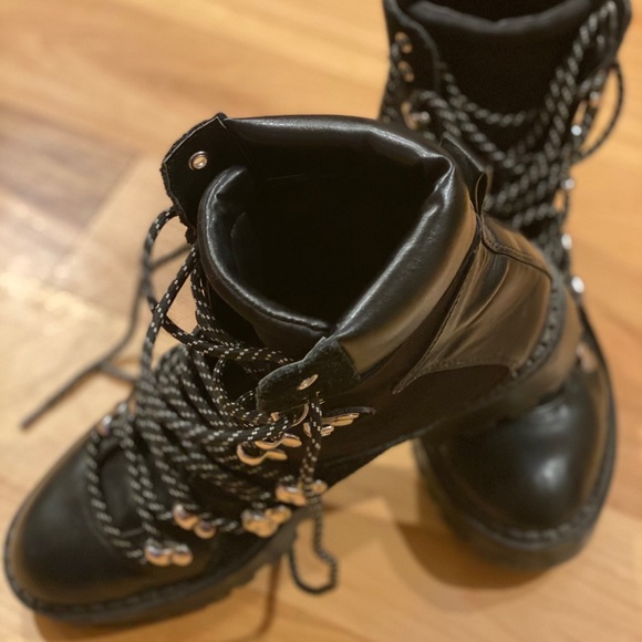 Zara 7 - Picture 2 of 12